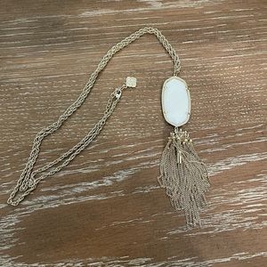 Kendra Scott necklace